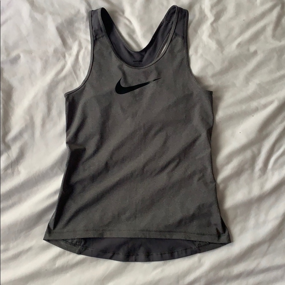 Size M Nike Pro Tank